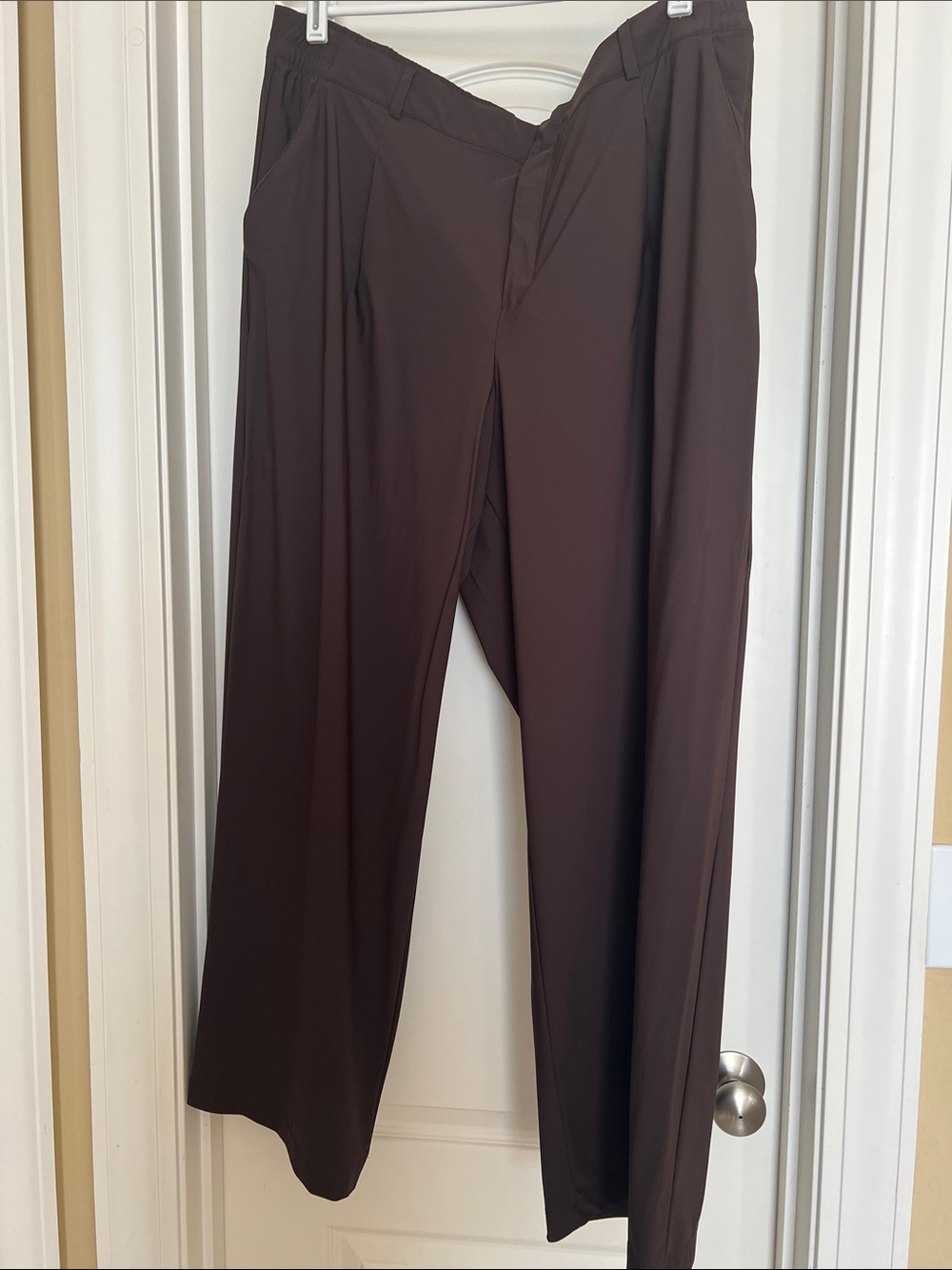 Old Navy Women’s SleekTech High-Rise Go-dry Trouser Pants - chocolate brown XL P